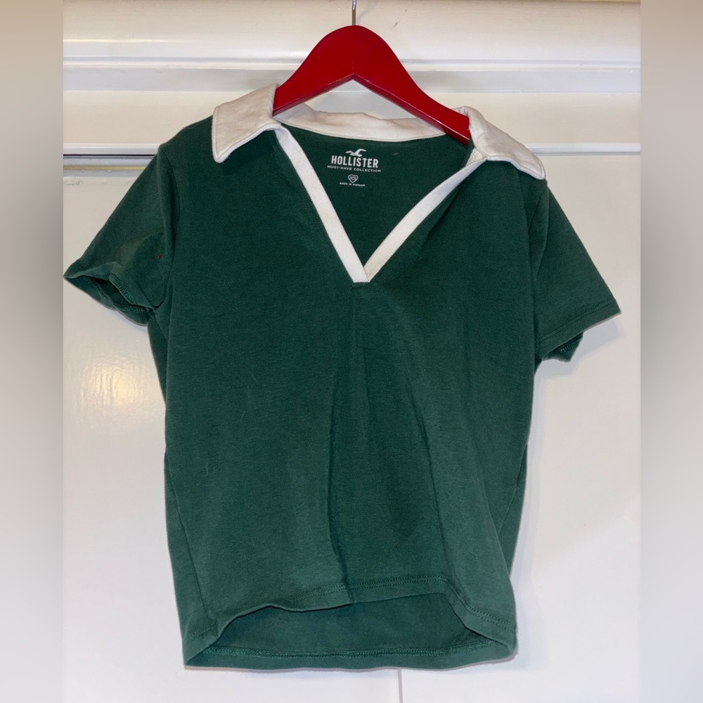 Women’s XS hollister dark green white collared baby tee